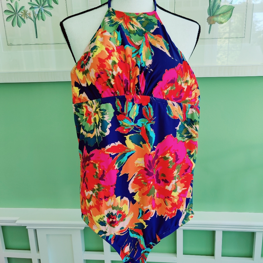 Sea Angel Floral Maternity Swimsuit size small NWOT